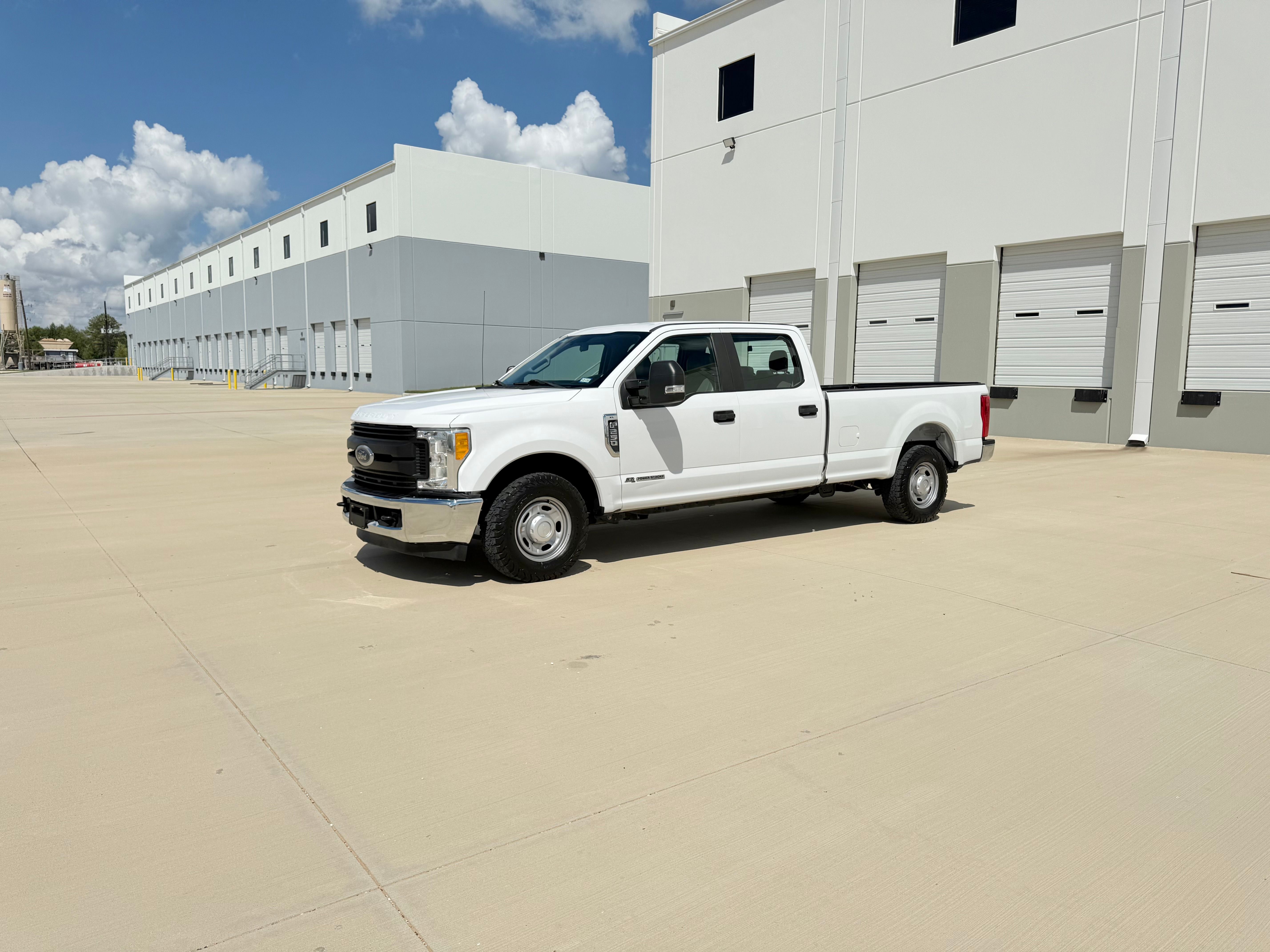 Used 2017 Ford F250 XL w/ Power Equipment Group RWD image 2