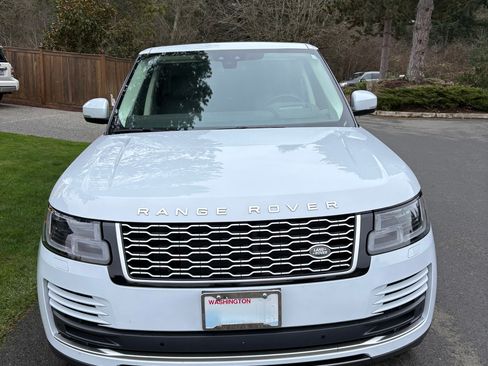 Used 2019 Land Rover Range Rover Supercharged image 2