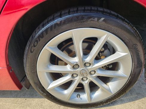 Used 2013 Lexus CT 200h image 32