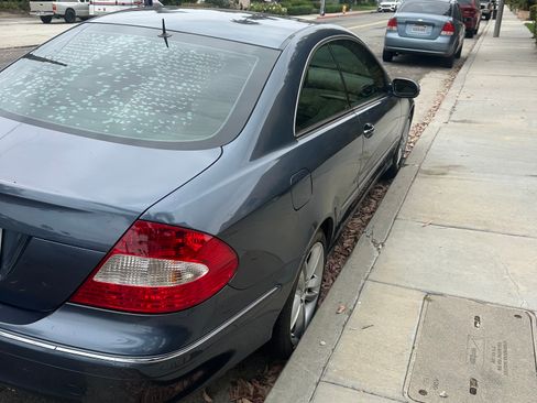Used 2006 Mercedes-Benz CLK 350 Coupe image 4