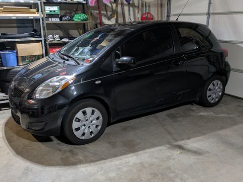 Used 2009 Toyota Yaris S image 1
