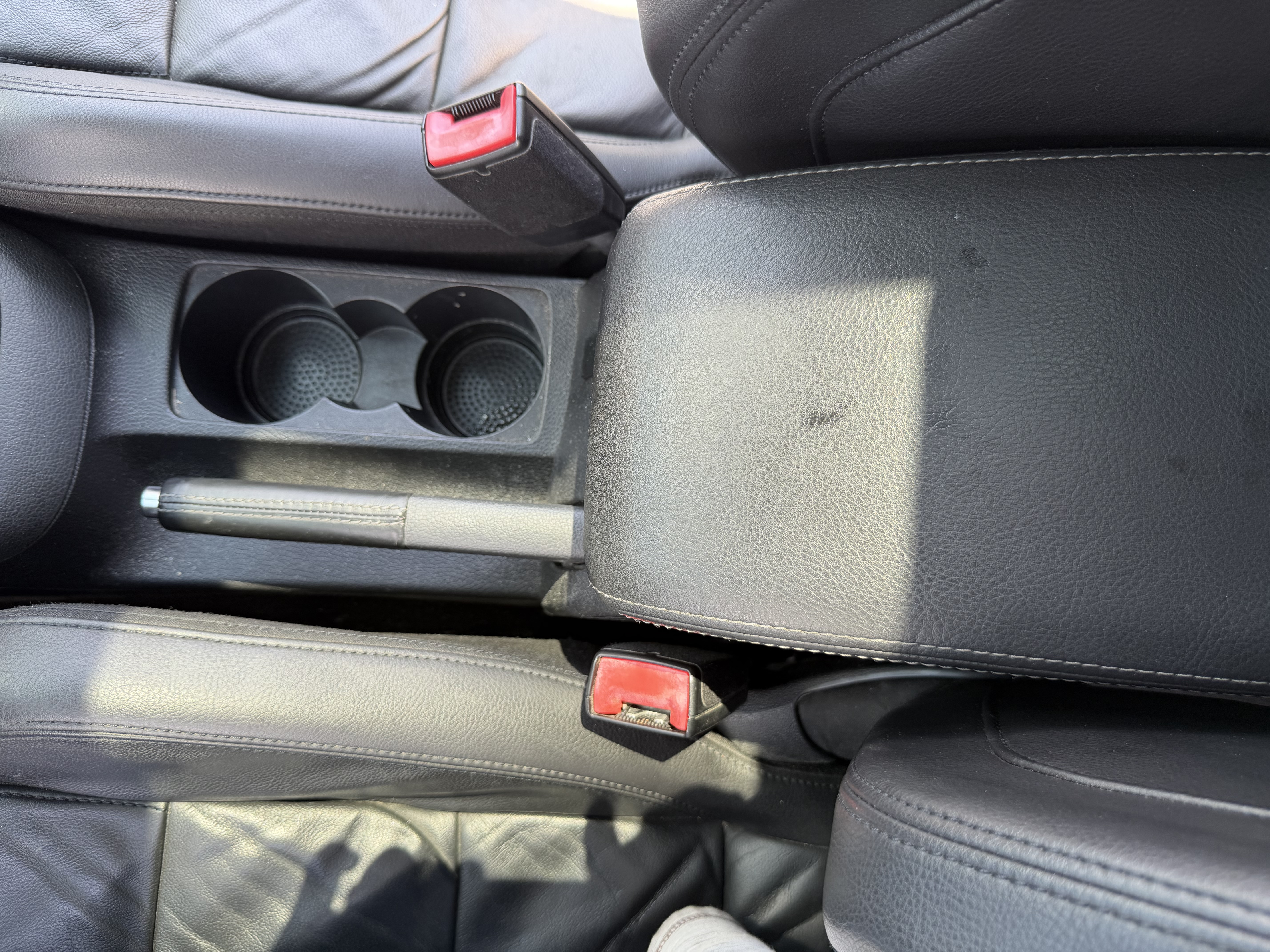 Used 2012 Volkswagen Golf R 2-Door AWD/4WD image 17