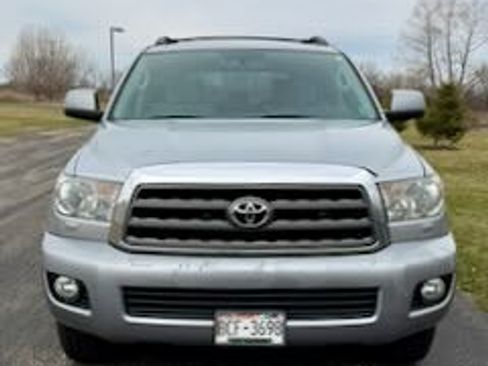 Used 2016 Toyota Sequoia SR5 image 27