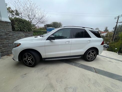 Used 2017 Mercedes-Benz GLE 350 350 Sport Utility 4D image 4
