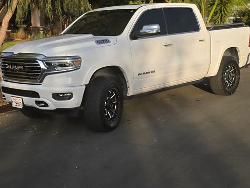 Used 2022 RAM 1500 Limited image 1