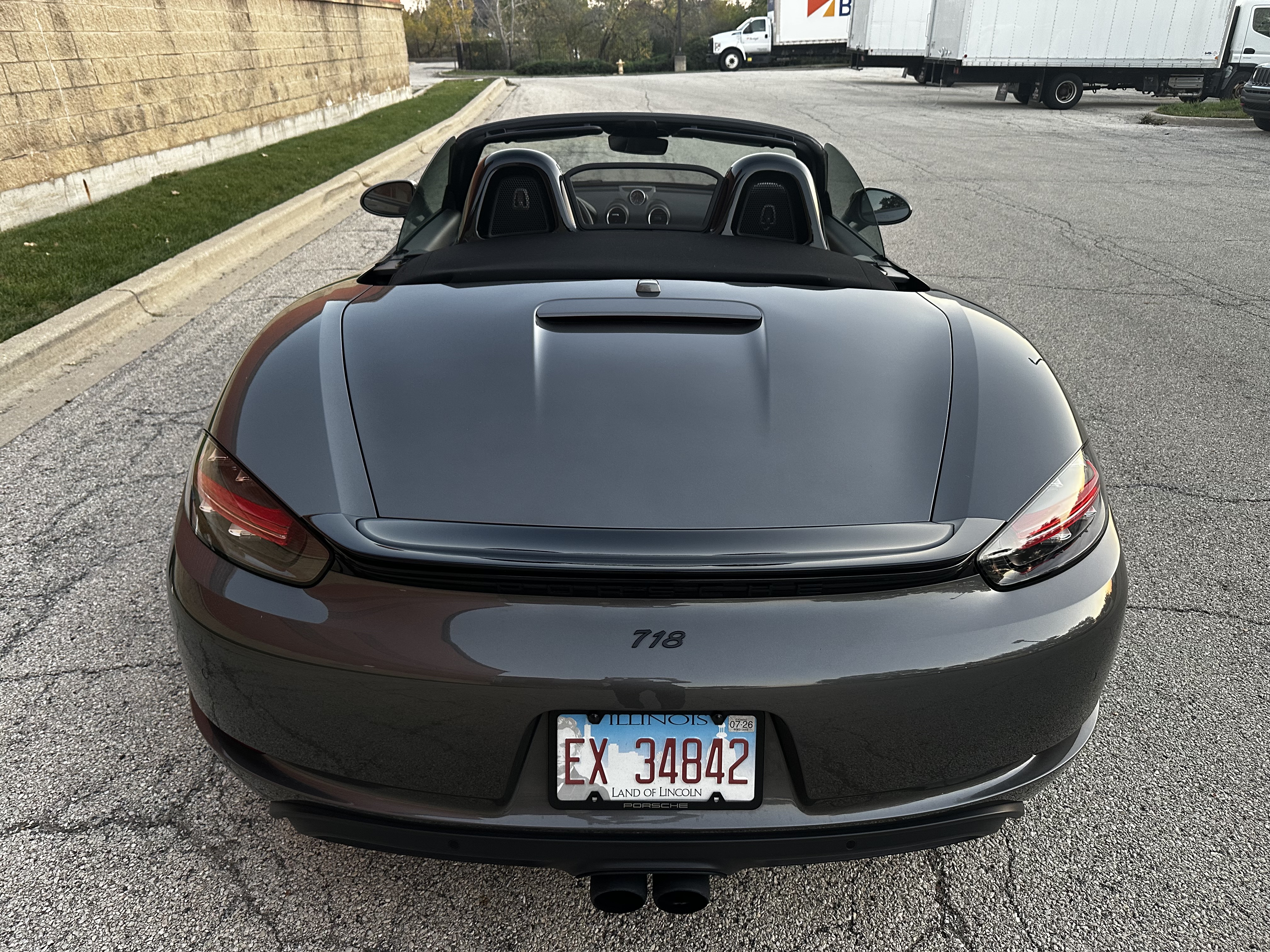 Used 2024 Porsche 718 Boxster RWD image 12