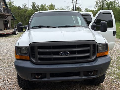 Used 2000 Ford F350 4x4 Crew Cab Super Duty image 2