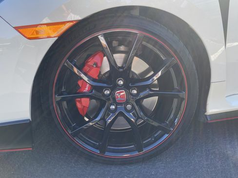 Used 2021 Honda Civic Type R image 18