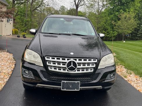 Used 2010 Mercedes-Benz ML 350 BlueTEC 4MATIC image 1