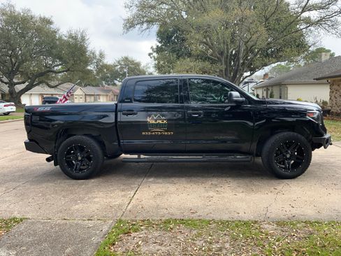 Used 2016 Toyota Tundra SR5 image 15