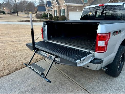 Used 2019 Ford F150 XLT w/ Equipment Group 302A Luxury AWD/4WD image 22