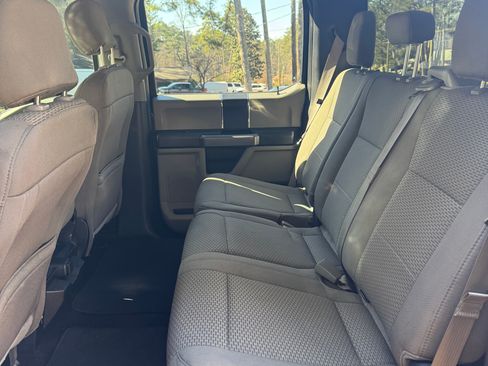 Used 2018 Ford F150 XLT image 12