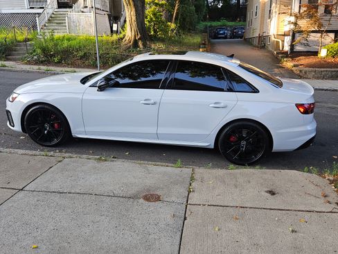 Used 2021 Audi S4 Premium Plus w/ Premium Plus Package image 5