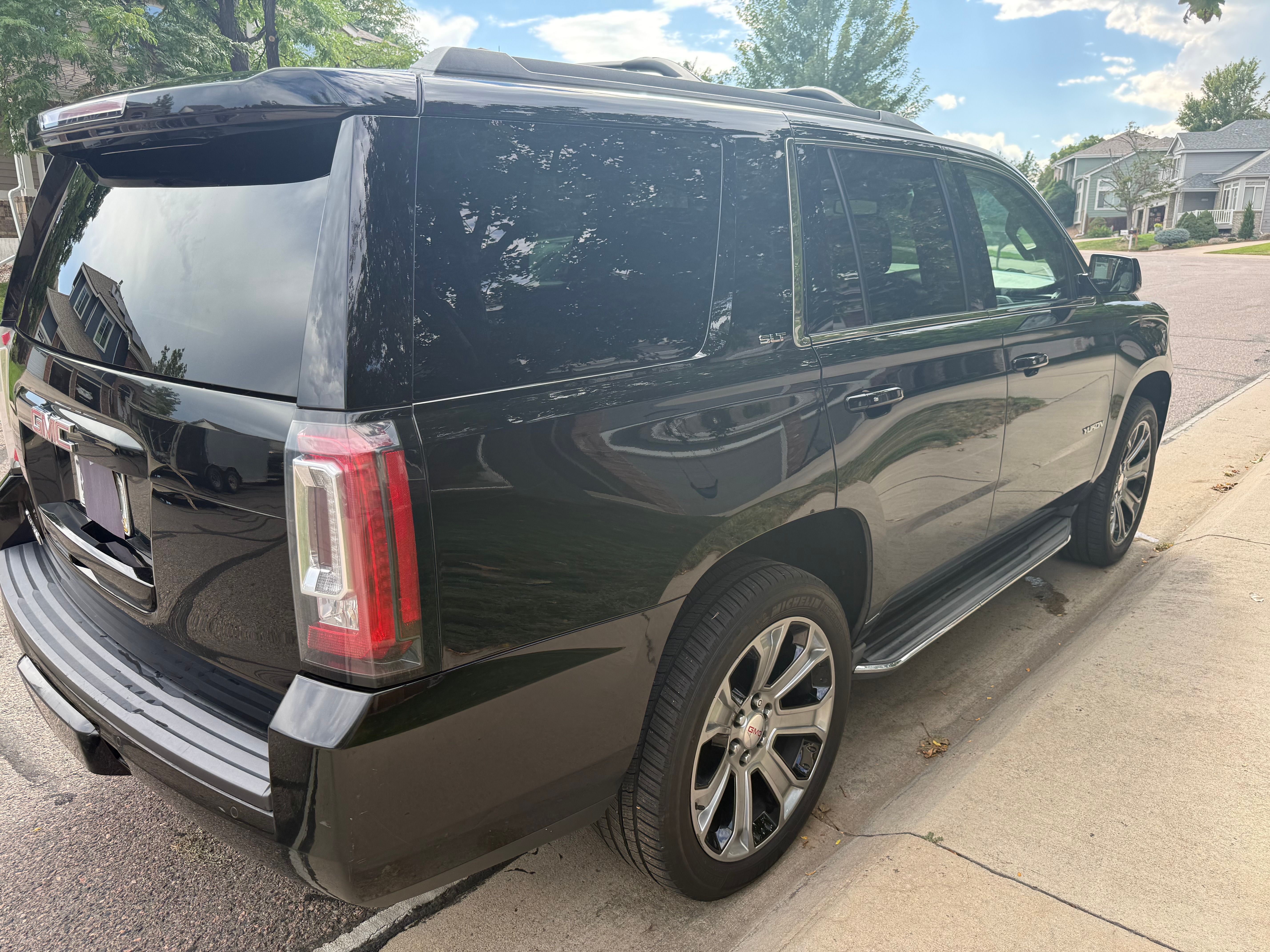 Used 2015 GMC Yukon SLT w/ Open Road Package AWD/4WD image 5