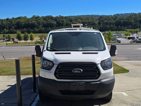 Used 2018 Ford Transit 250 130 Low Roof image 6