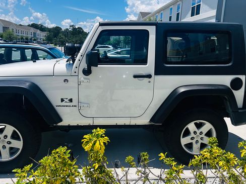 Used 2008 Jeep Wrangler X AWD/4WD image 6