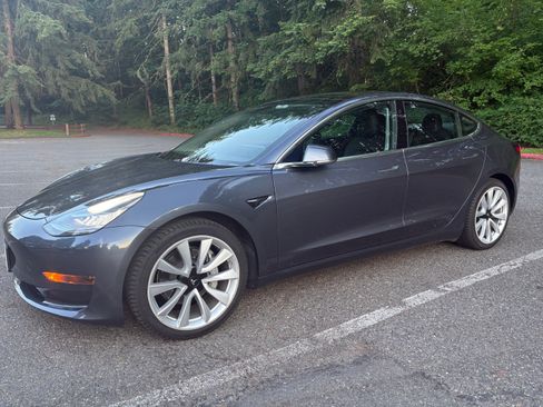 Used 2020 Tesla Model 3 RWD image 13