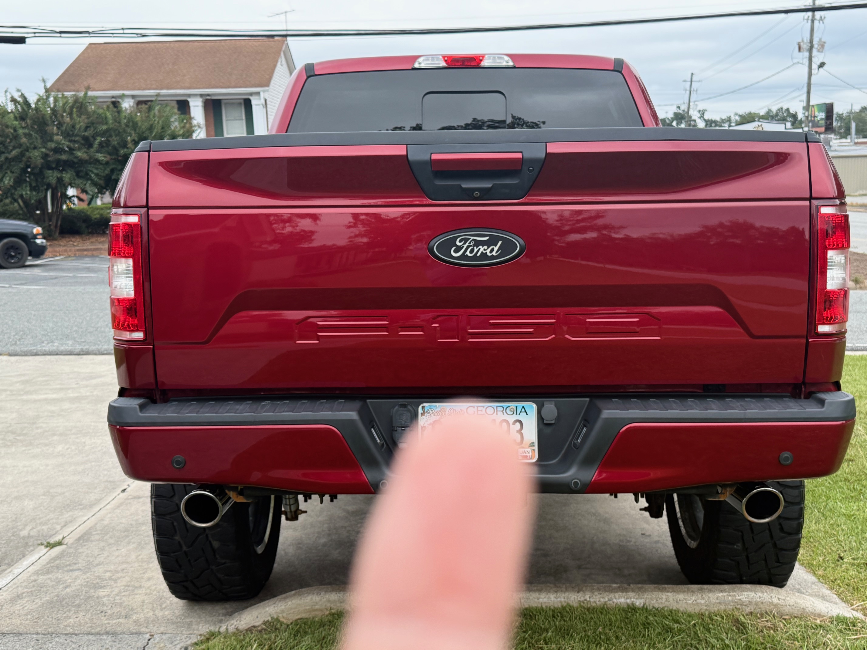 Used 2018 Ford F150 XLT w/ Equipment Group 302A Luxury AWD/4WD image 5