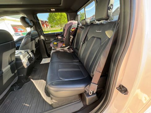 Used 2017 Ford F150 Platinum w/ Technology Package AWD/4WD image 9