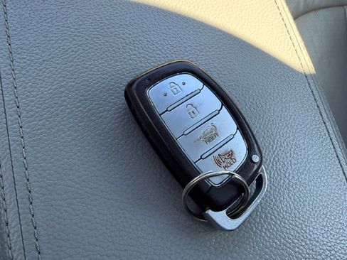 Used 2015 Hyundai Sonata Limited w/ Option Group 05 image 17