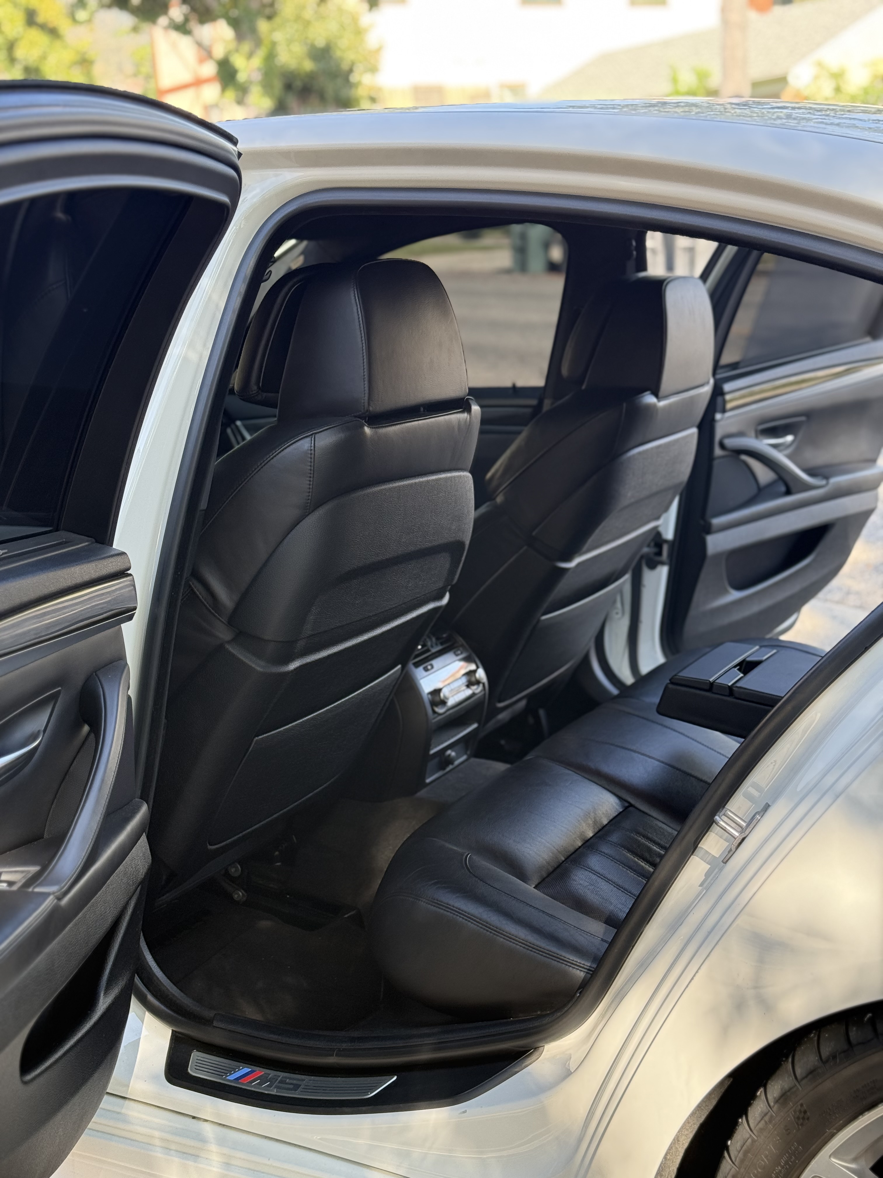 Used 2014 BMW M5 RWD image 11