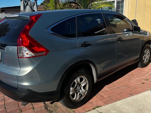 Used 2012 Honda CR-V LX image 2