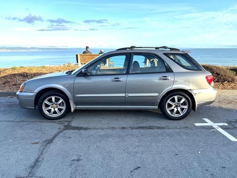 Used 2005 Subaru Impreza Outback Sport image 2