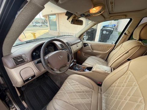 Used 2002 Mercedes-Benz ML 320 4MATIC image 5