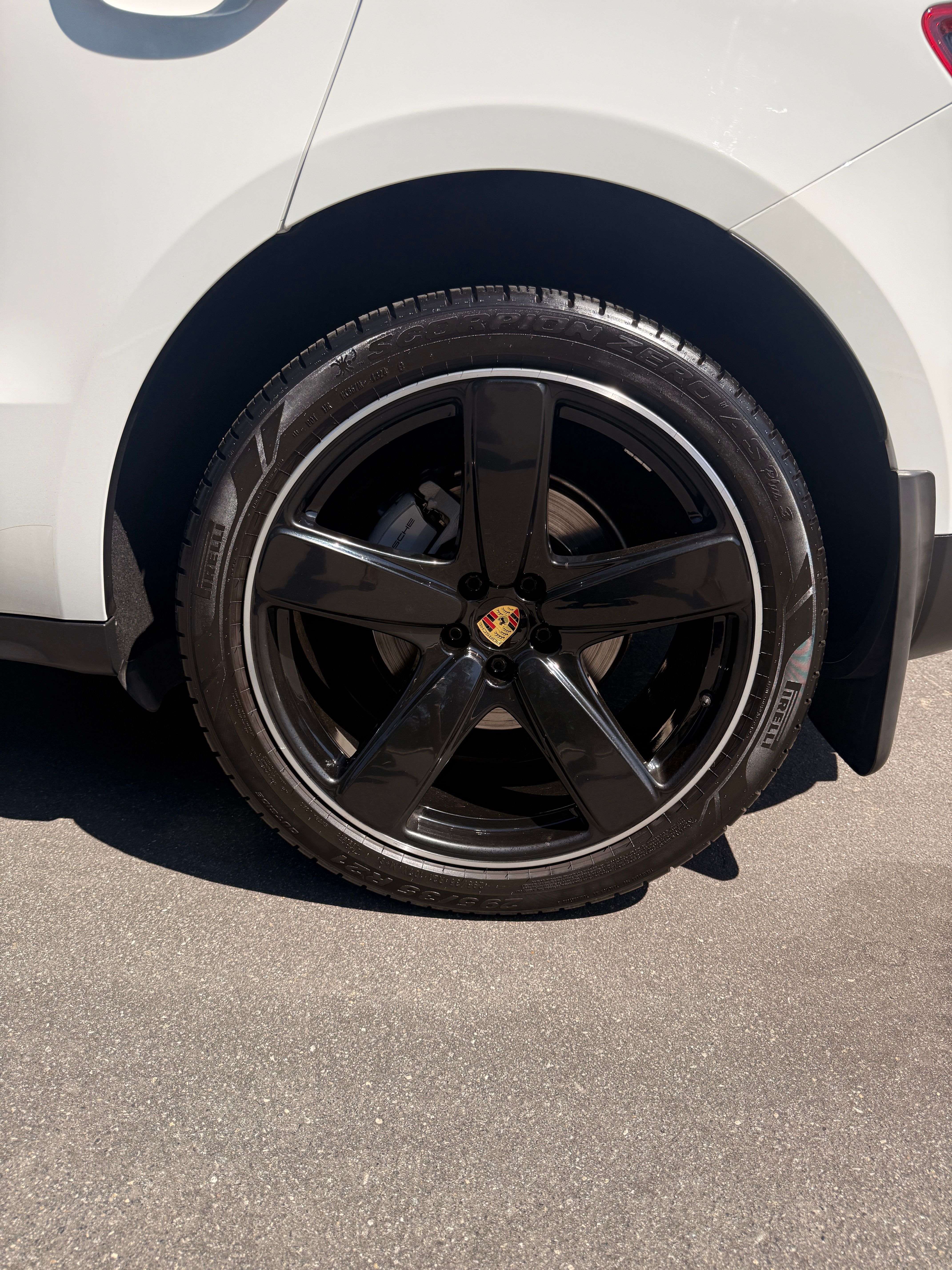 Used 2018 Porsche Macan S AWD/4WD image 14