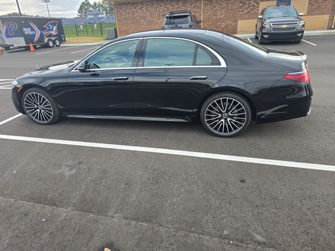Used 2022 Mercedes-Benz S 500 4MATIC image 2