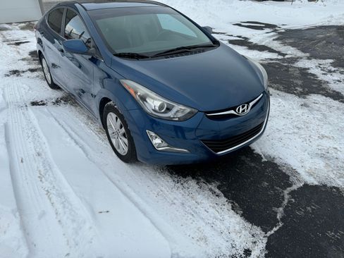Used 2015 Hyundai Elantra SE w/ Option Group 03 image 5