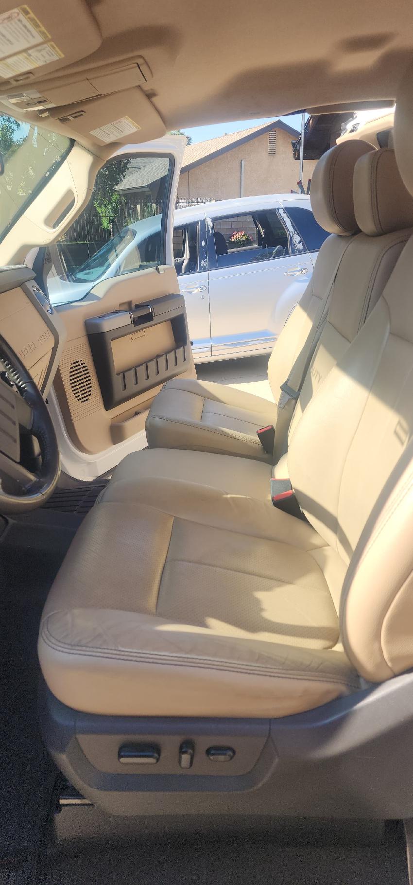 Used 2015 Ford F250 Lariat w/ Chrome Package RWD image 10