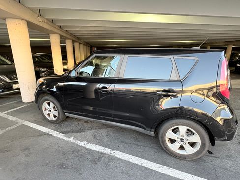 Used 2018 Kia Soul image 9