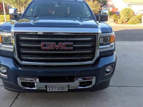 Used 2016 GMC Sierra 3500 SLT w/ Duramax Plus Package image 2