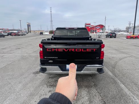 Used 2023 Chevrolet Silverado 1500 LT w/ Convenience Package II image 8