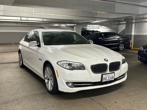 Used 2011 BMW 535i Sedan image 32