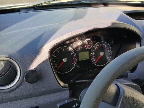 Used 2013 Ford Transit Connect XL image 4