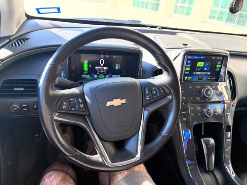 Used 2014 Chevrolet Volt Premium w/ Premium Trim Package image 10