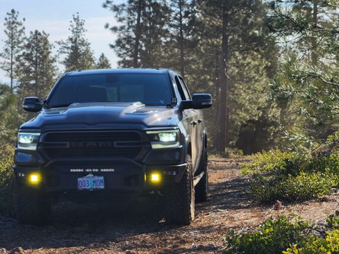 Used 2020 RAM 1500 Laramie w/ Sport Appearance Package image 13