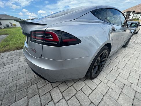 Used 2025 Tesla Model S Plaid AWD/4WD image 1