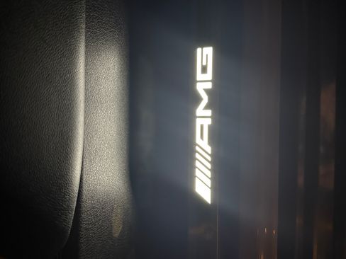 Used 2016 Mercedes-Benz G 63 AMG 4MATIC image 16