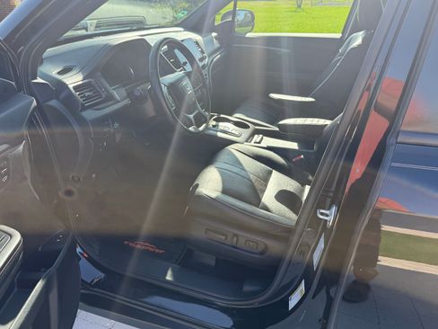 Used 2022 Honda Pilot TrailSport image 10