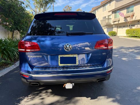 Used 2016 Volkswagen Touareg Executive image 9