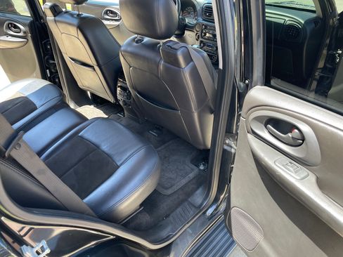 Used 2008 Chevrolet TrailBlazer SS w/ Sun And 6-Disc Cd Package AWD/4WD image 11