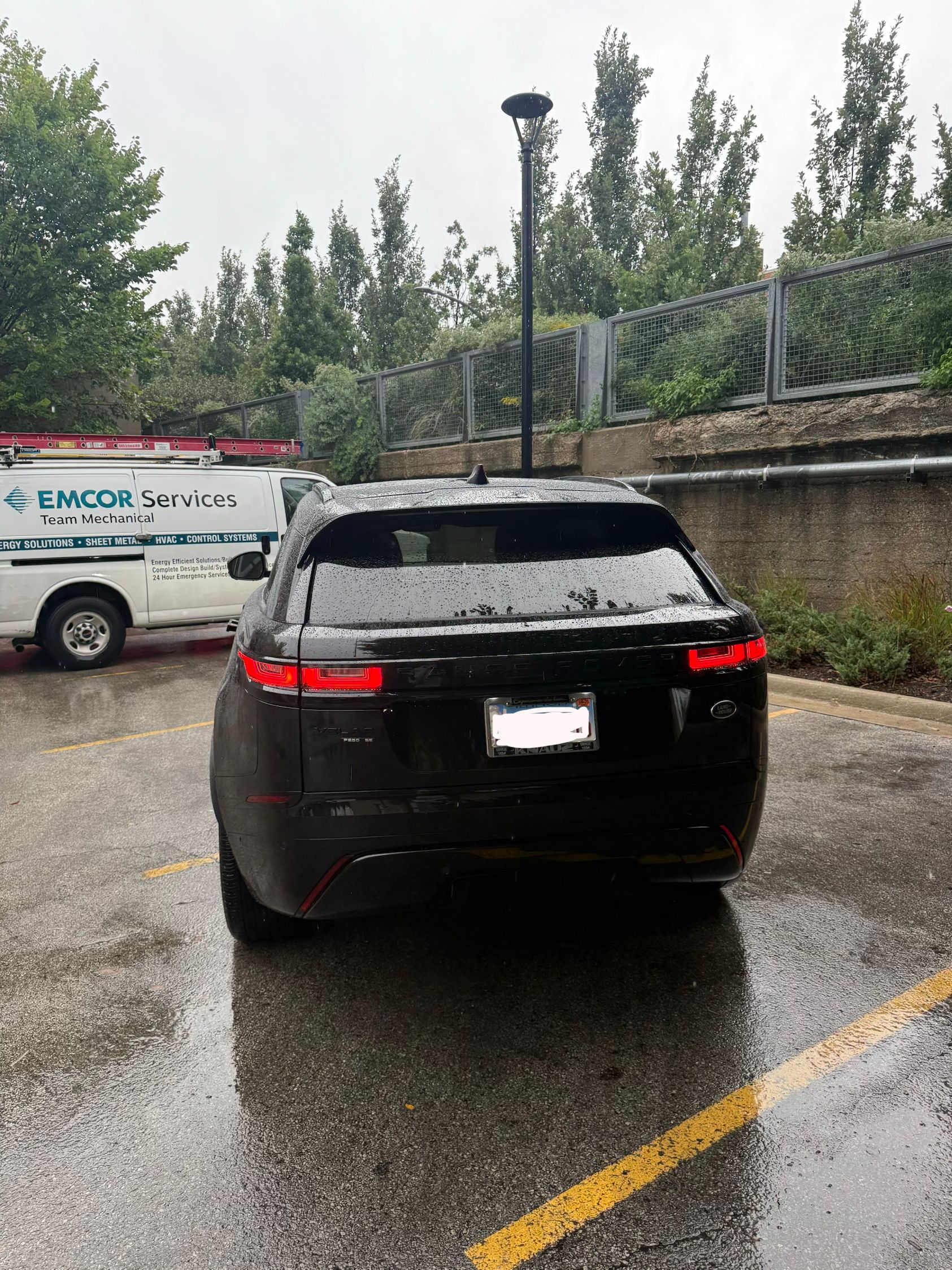 Used 2019 Land Rover Range Rover Velar R-Dynamic SE AWD/4WD image 8