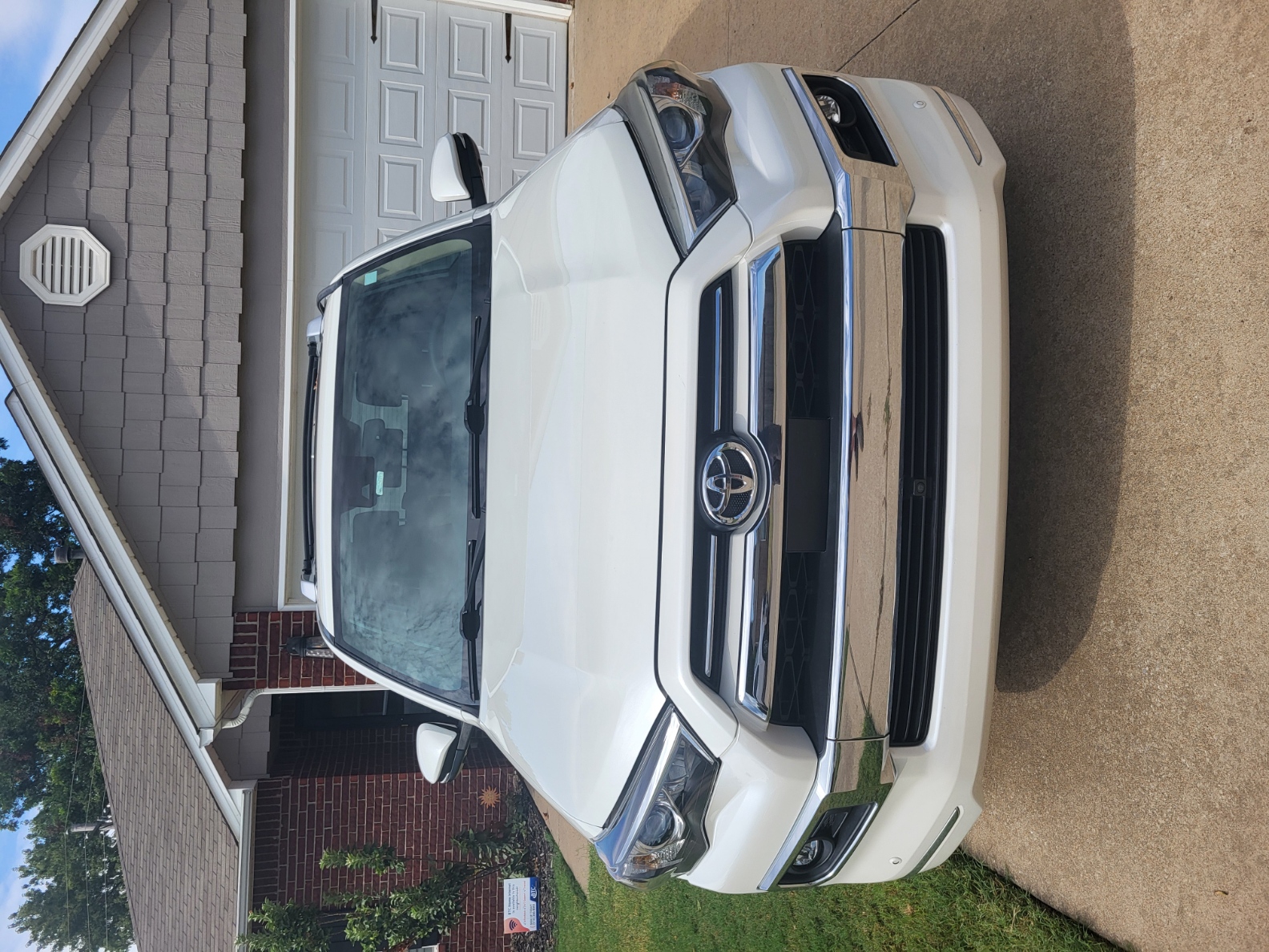 Used 2022 Toyota 4Runner Limited AWD/4WD image 4