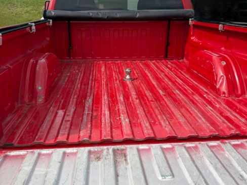Used 2005 Chevrolet Silverado 2500 LS w/ Heavy-Duty Power Package AWD/4WD image 6