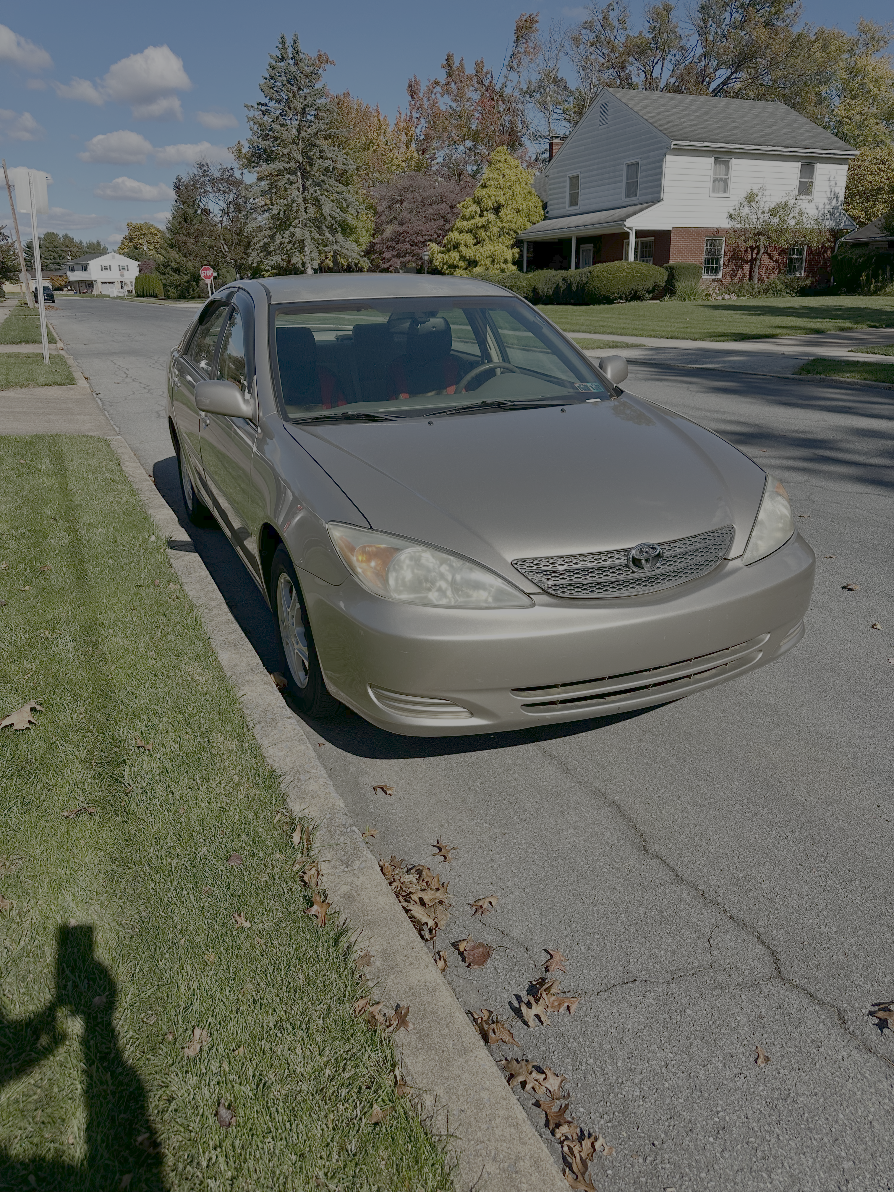 Used 2002 Toyota Camry LE FWD image 2