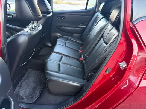 Used 2019 Nissan Leaf SL w/ SL Technology Package image 16