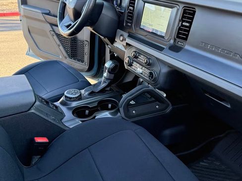 Used 2022 Ford Bronco Big Bend image 12